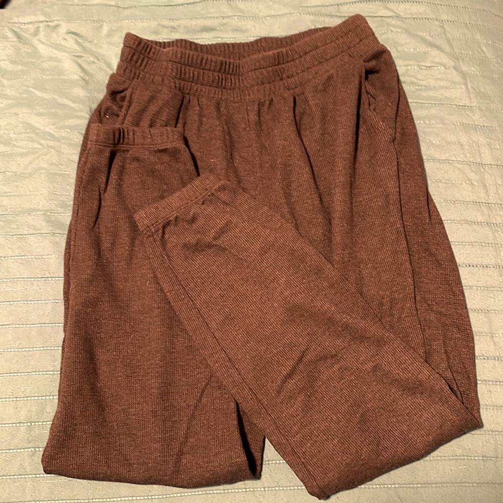 Old navy sweats/leggings/track pants (picture shows brown but are gray)